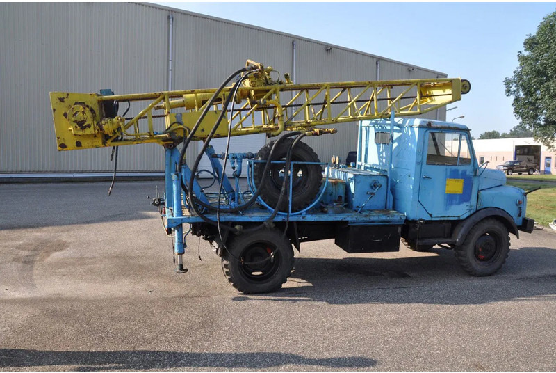 Hanomag AL 28 Z met Celler machinen fabrik DB114 - 30 - Borrmaskin: bild 2 Hanomag AL 28 Z met Celler machinen fabrik DB114 - 30 - Borrmaskin: bild 2