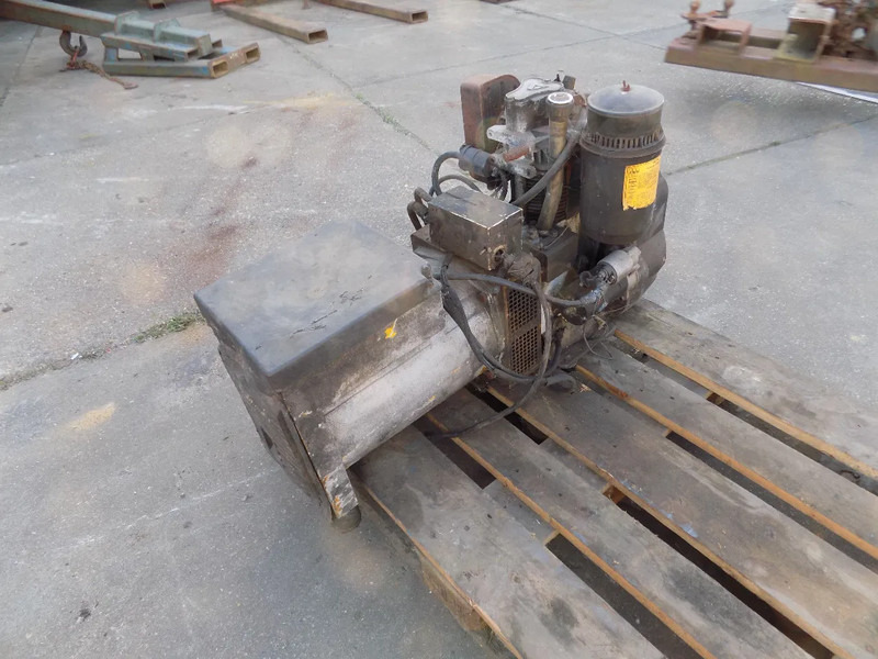 Lamborghini hatz generator - Elgenerator: bild 1 Lamborghini hatz generator - Elgenerator: bild 1