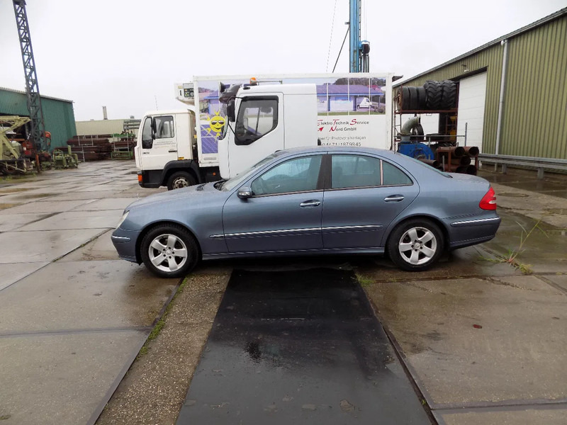 Mercedes-Benz E-Klasse 320 CDI sedan avantgarde - Personbil: bild 5 Mercedes-Benz E-Klasse 320 CDI sedan avantgarde - Personbil: bild 5