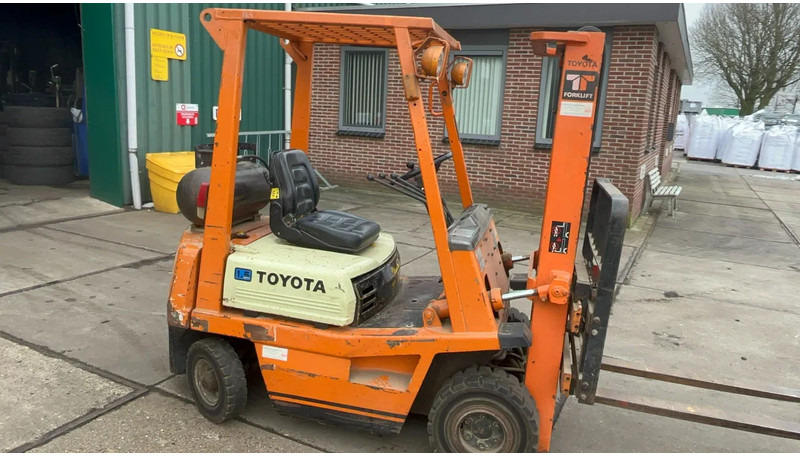 Toyota 02-4 FG15 Toyota FG15 - Gasoltruck: bild 2 Toyota 02-4 FG15 Toyota FG15 - Gasoltruck: bild 2