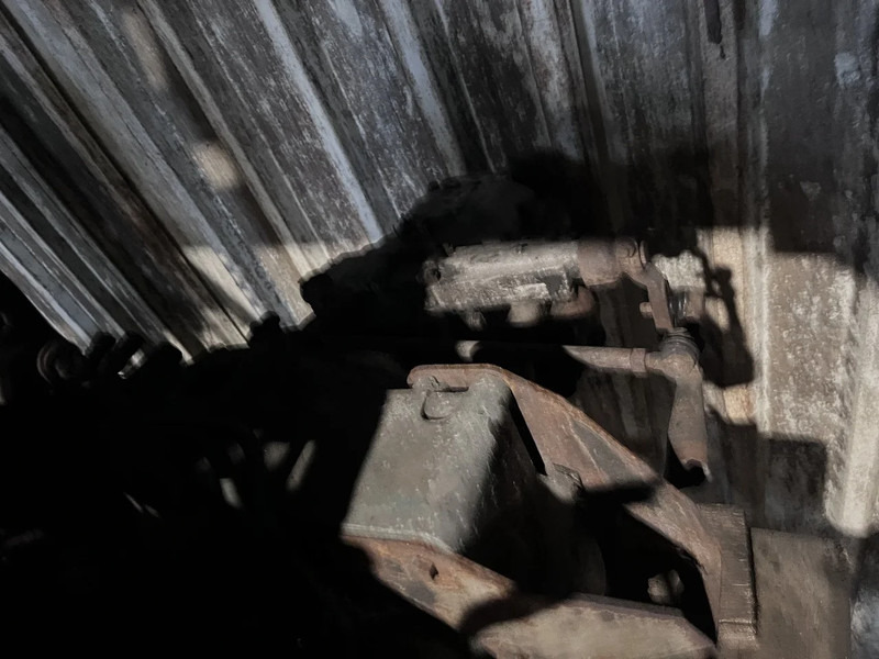 Volvo D60A met transmissie - Motor för Lastbil: bild 3 Volvo D60A met transmissie - Motor för Lastbil: bild 3