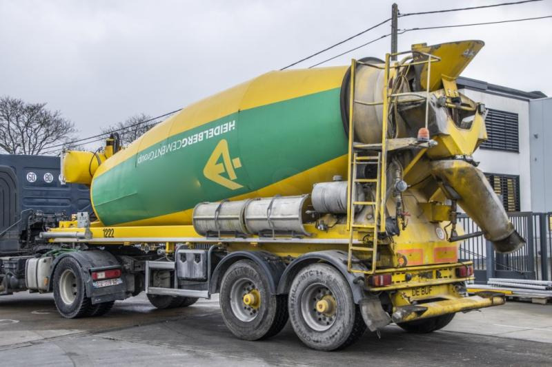 DE BUF BETON MIXER/MALAXEUR/MISCHER-12M3 - Betongtrailer: bild 4 DE BUF BETON MIXER/MALAXEUR/MISCHER-12M3 - Betongtrailer: bild 4