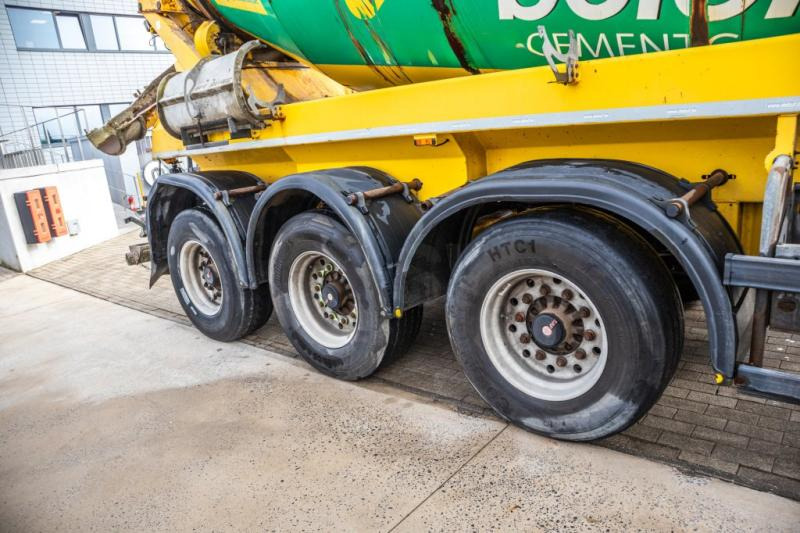 DE BUF BETON MIXER/MALAXEUR/MISCHER 12M3 - Betongtrailer: bild 5 DE BUF BETON MIXER/MALAXEUR/MISCHER 12M3 - Betongtrailer: bild 5