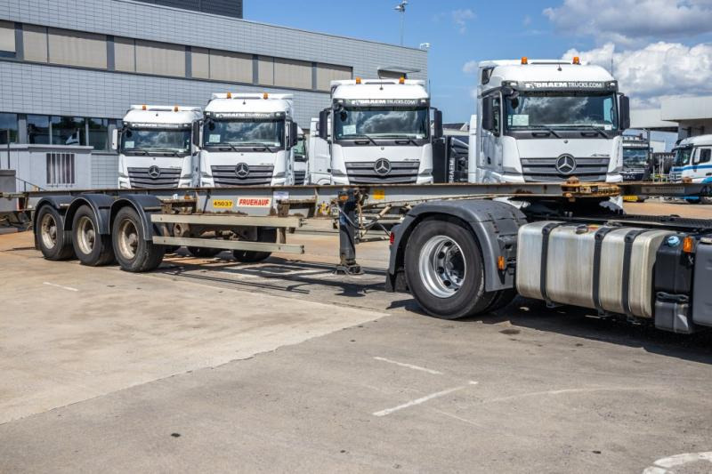 Fruehauf CONTAINERCHASSIS 40' - Containerbil/ Växelflak semitrailer: bild 3 Fruehauf CONTAINERCHASSIS 40' - Containerbil/ Växelflak semitrailer: bild 3