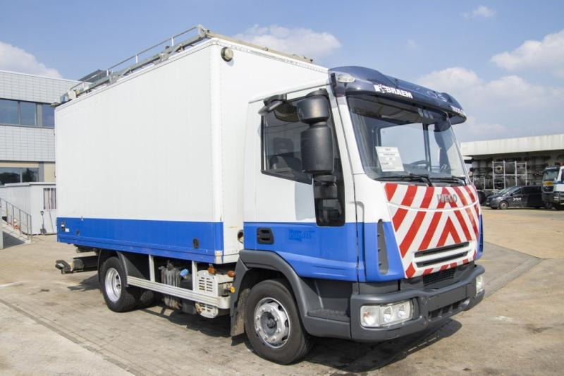 Iveco EUROCARGO 90E18- E5 +Porte-bagages réglable - Lastbil med skåp: bild 2 Iveco EUROCARGO 90E18- E5 +Porte-bagages réglable - Lastbil med skåp: bild 2