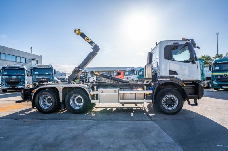 Iveco X-WAY 460 - HYVA - 91000 KM - Lastväxlare lastbil: bild 3 Iveco X-WAY 460 - HYVA - 91000 KM - Lastväxlare lastbil: bild 3