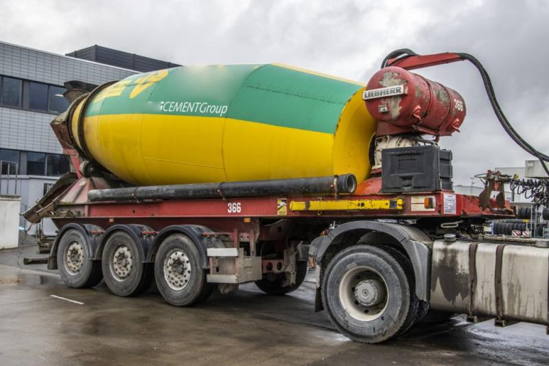 Liebherr LIEBHERR BETON MIXER/MALAXEUR/MISCHER-12M³ - Betongtrailer: bild 2 Liebherr LIEBHERR BETON MIXER/MALAXEUR/MISCHER-12M³ - Betongtrailer: bild 2