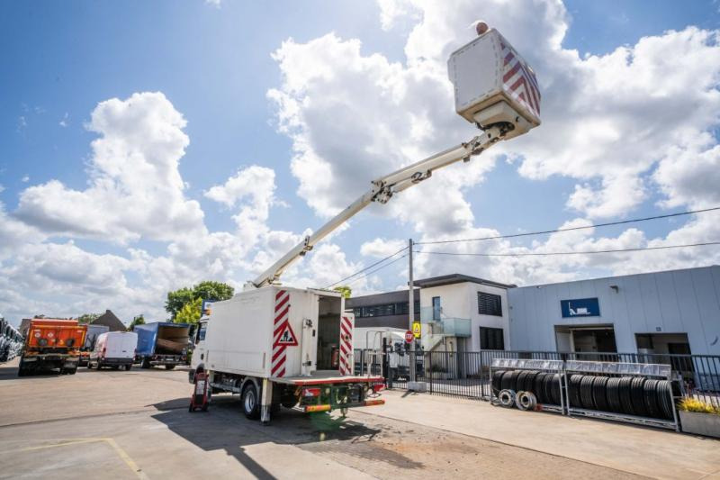 MAN TGL 12.180 BB - COMET 151 TAL - Billift: bild 5 MAN TGL 12.180 BB - COMET 151 TAL - Billift: bild 5