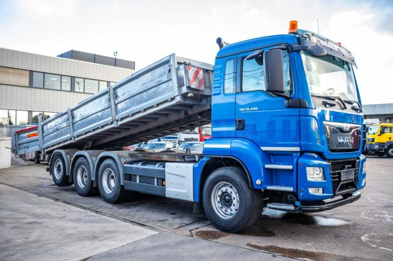 MAN TGS 35.440 BL 8x4-4 - Tippbil lastbil: bild 2 MAN TGS 35.440 BL 8x4-4 - Tippbil lastbil: bild 2