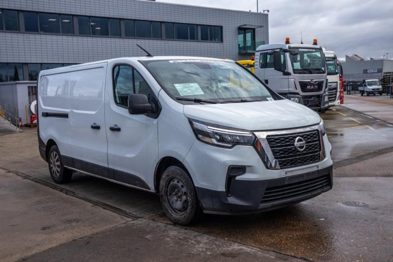 Nissan Primastar - Små skåpbil: bild 2 Nissan Primastar - Små skåpbil: bild 2