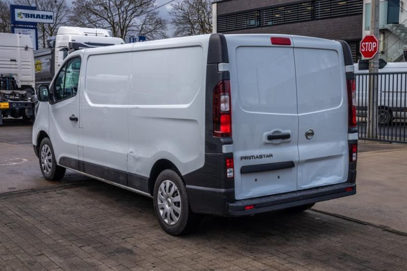 Nissan Primastar - Små skåpbil: bild 4 Nissan Primastar - Små skåpbil: bild 4
