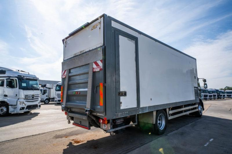 Volvo FL 240 (18t) + DHOLLANDIA 1.5T - Lastbil med skåp: bild 5 Volvo FL 240 (18t) + DHOLLANDIA 1.5T - Lastbil med skåp: bild 5