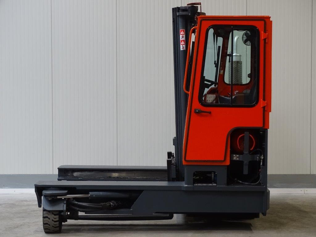 Combilift C5000L - TRIPLEX - 4-vägstruck: bild 1 Combilift C5000L - TRIPLEX - 4-vägstruck: bild 1