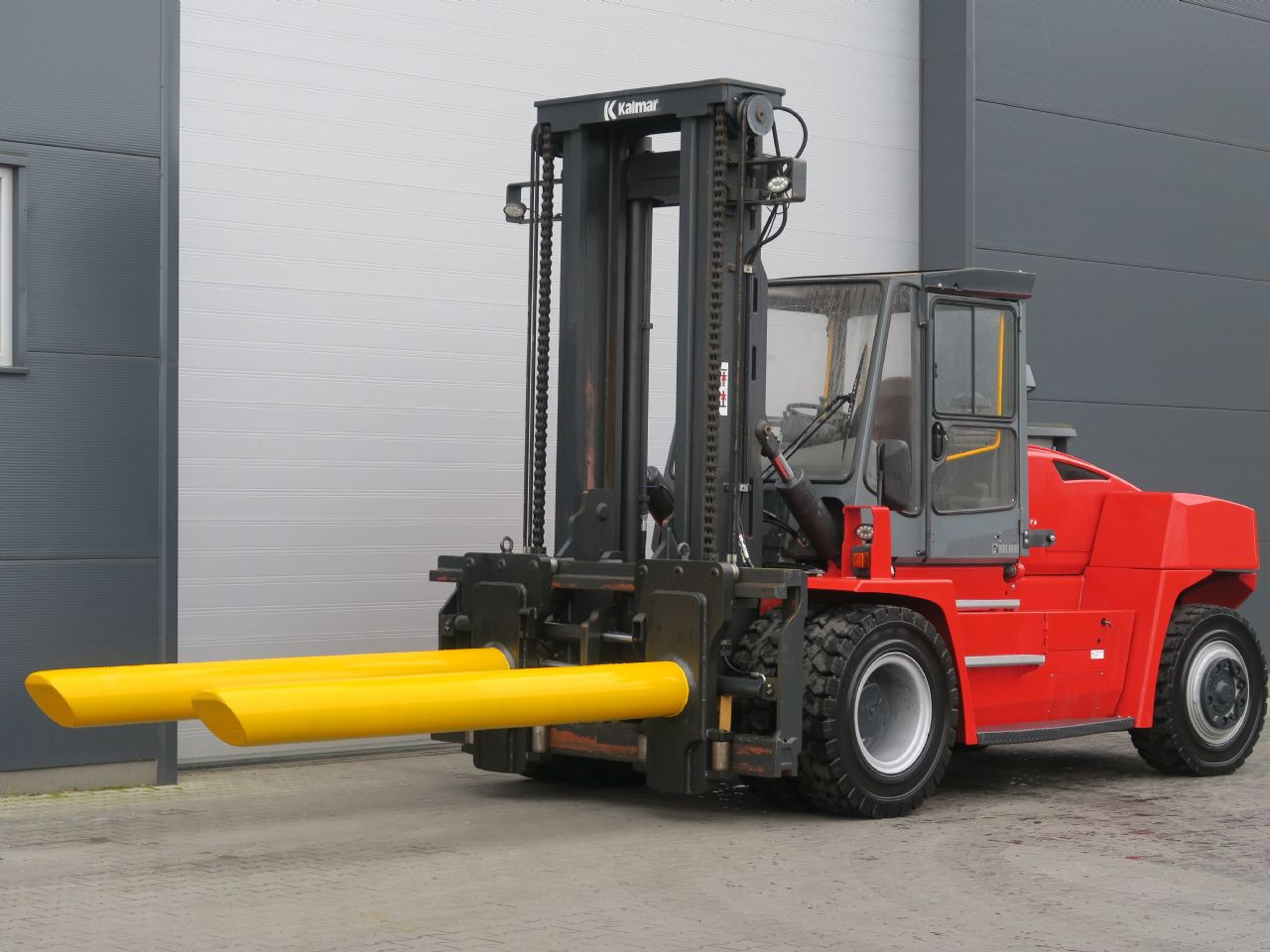 Kalmar DCG150-12 - DORN - Dieseltruck: bild 1 Kalmar DCG150-12 - DORN - Dieseltruck: bild 1