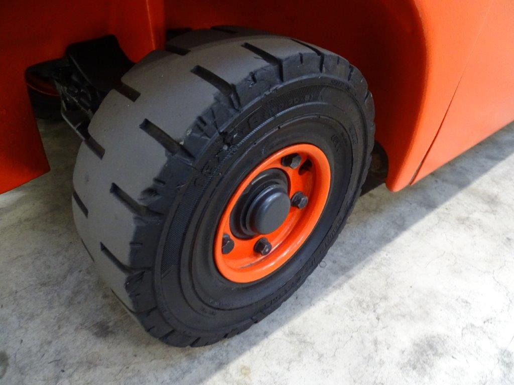 Linde H18D-01 - TRIPLEX - Dieseltruck: bild 2 Linde H18D-01 - TRIPLEX - Dieseltruck: bild 2