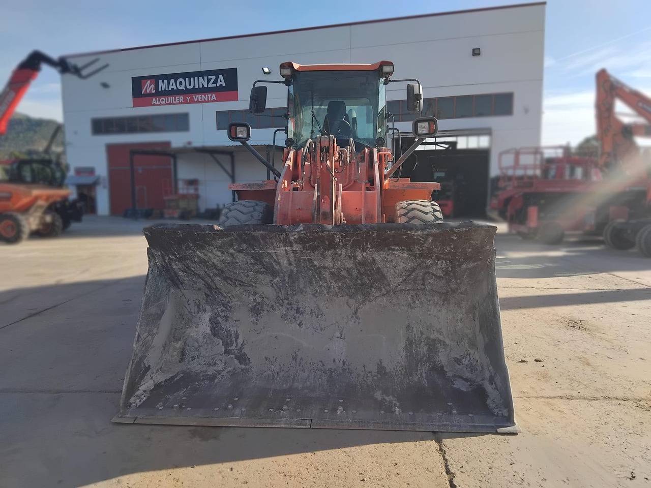 DOOSAN DL250-5 - Hjullastare: bild 2 DOOSAN DL250-5 - Hjullastare: bild 2