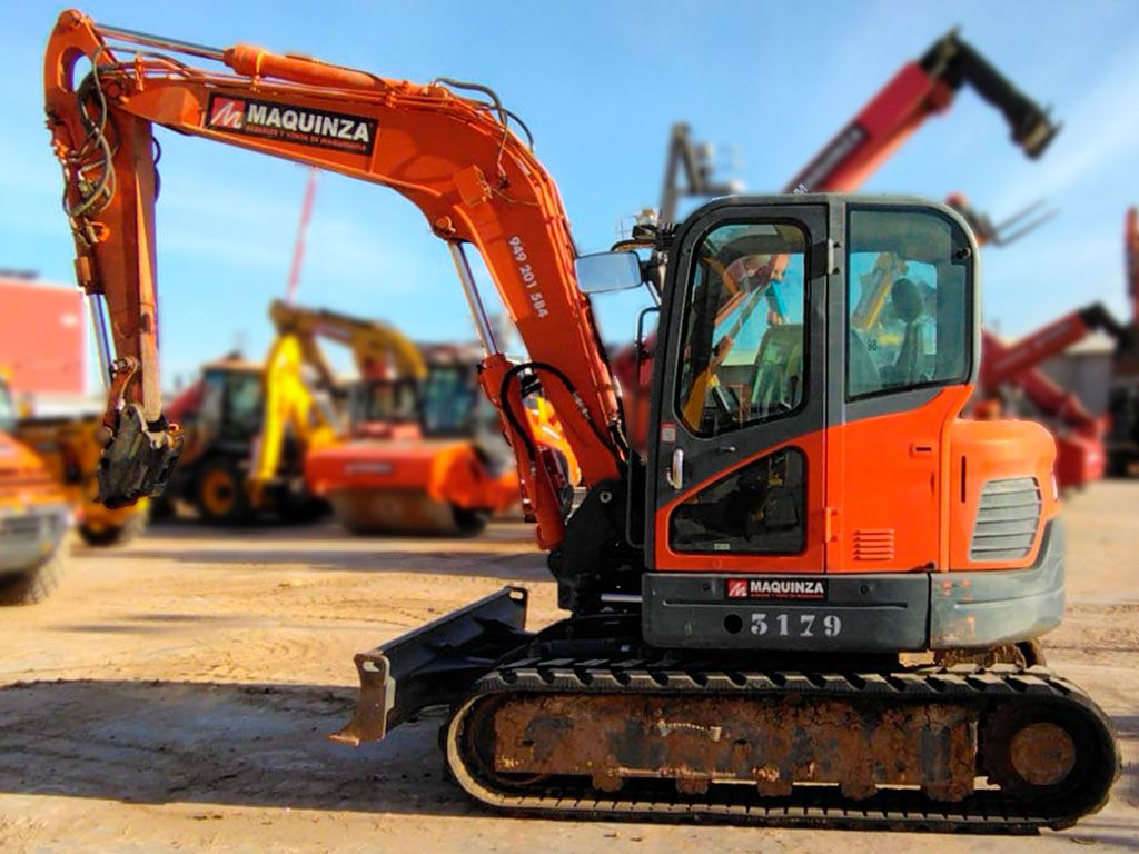 DOOSAN DX85R-3 - Minigrävmaskin: bild 1 DOOSAN DX85R-3 - Minigrävmaskin: bild 1