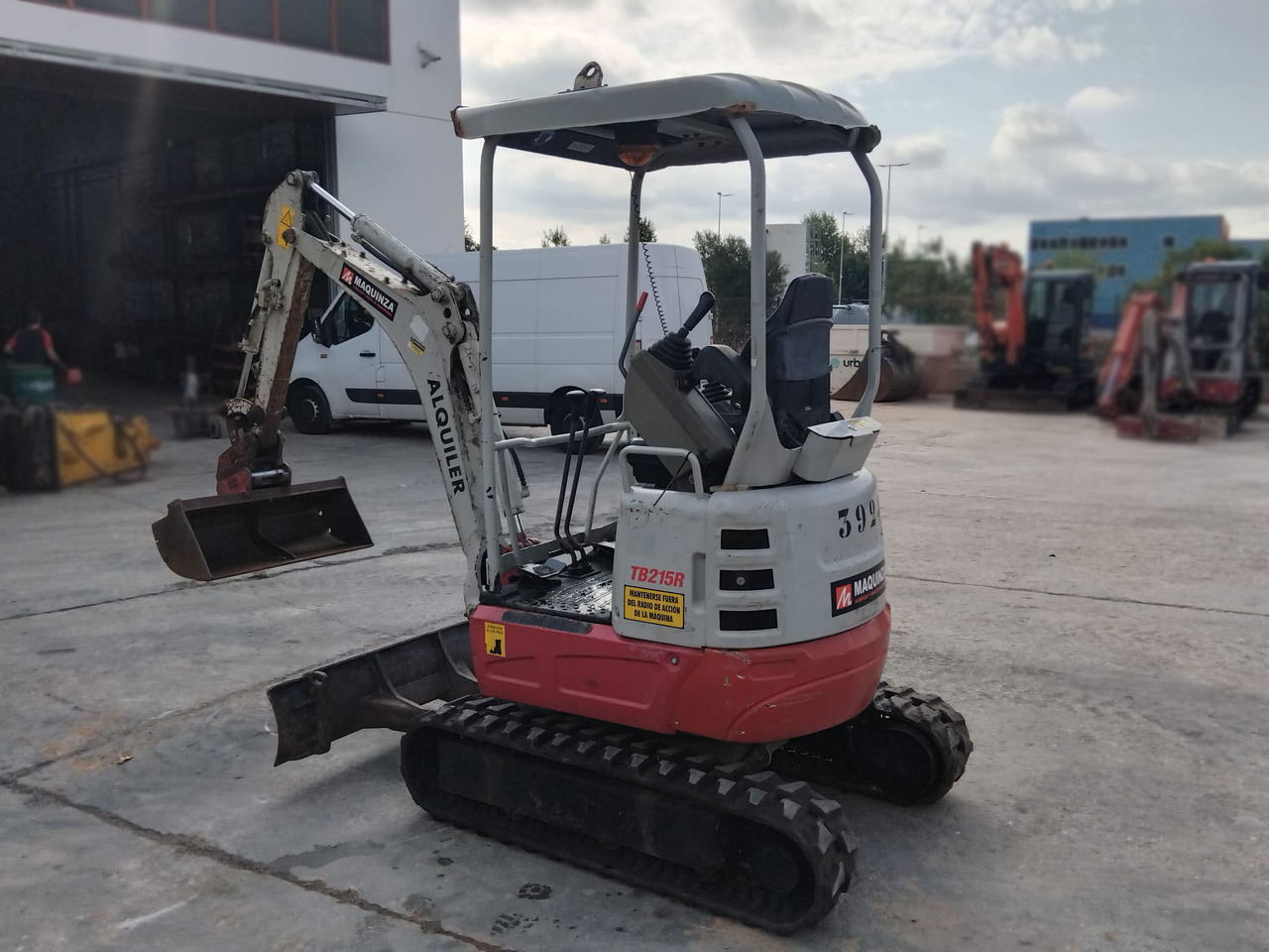 TAKEUCHI TB215R EASY - Minigrävmaskin: bild 3 TAKEUCHI TB215R EASY - Minigrävmaskin: bild 3