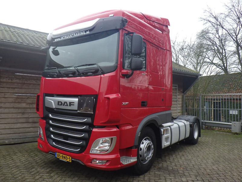 DAF XF 450 Smart Tacho 2 / 8 Tons vooras - Dragbil: bild 1 DAF XF 450 Smart Tacho 2 / 8 Tons vooras - Dragbil: bild 1
