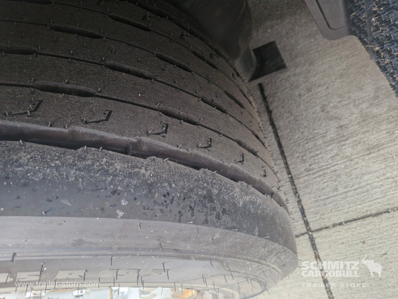 SCHMITZ Curtainsider Mega - Kapelltrailer: bild 2 SCHMITZ Curtainsider Mega - Kapelltrailer: bild 2