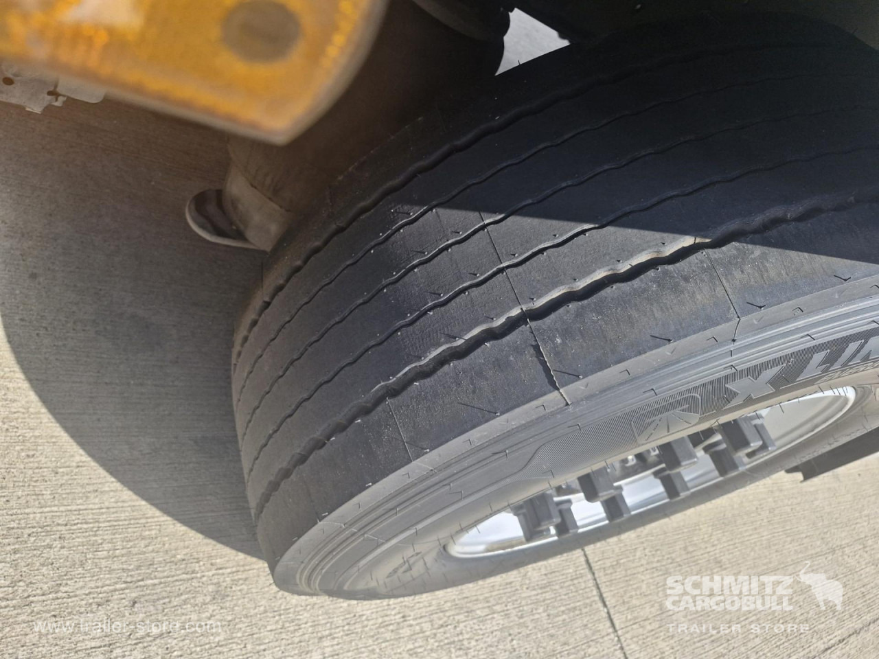 SCHMITZ Curtainsider Standard - Kapelltrailer: bild 3 SCHMITZ Curtainsider Standard - Kapelltrailer: bild 3