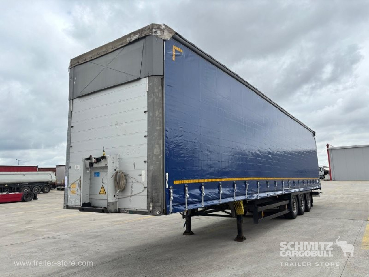 SCHMITZ Curtainsider Varios - Kapelltrailer: bild 4 SCHMITZ Curtainsider Varios - Kapelltrailer: bild 4