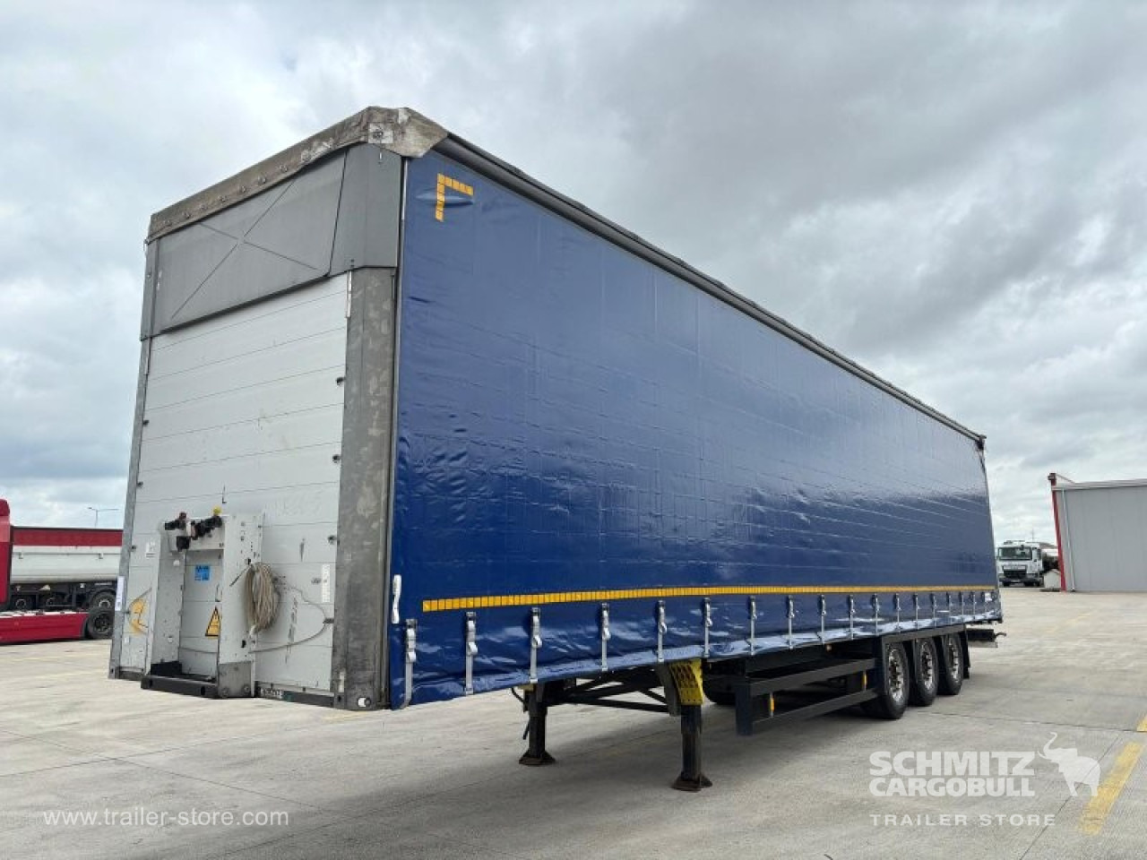 SCHMITZ Curtainsider Varios - Kapelltrailer: bild 1 SCHMITZ Curtainsider Varios - Kapelltrailer: bild 1