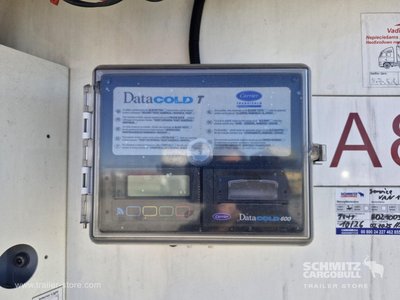 SCHMITZ Reefer Standard - Isotermiska semitrailer: bild 4 SCHMITZ Reefer Standard - Isotermiska semitrailer: bild 4