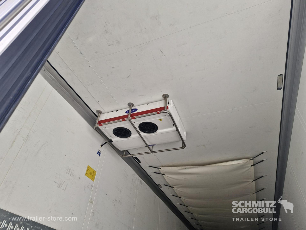 SCHMITZ Reefer Standard - Isotermiska semitrailer: bild 2 SCHMITZ Reefer Standard - Isotermiska semitrailer: bild 2