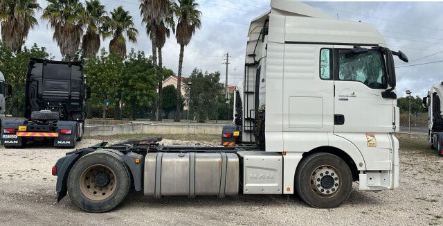 MAN TGX 18.480 4X2 BLS - Dragbil: bild 4 MAN TGX 18.480 4X2 BLS - Dragbil: bild 4