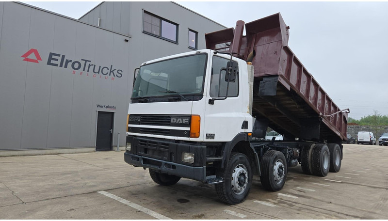 DAF 85 CF 340 (EURO 2 / MANUAL PUMP / STEEL SUSP. / POSSIBLE AS CHASSIS / 8X4) - Tippbil lastbil: bild 1 DAF 85 CF 340 (EURO 2 / MANUAL PUMP / STEEL SUSP. / POSSIBLE AS CHASSIS / 8X4) - Tippbil lastbil: bild 1