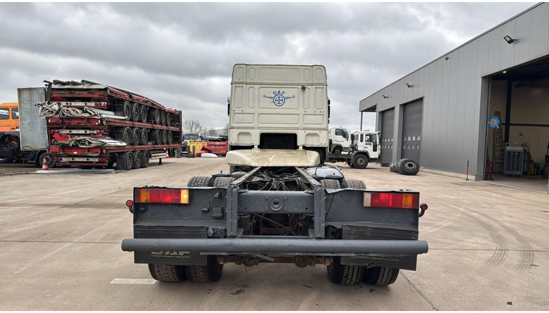 DAF XF 95.430 (EURO 3 / 10 TYRES / 6X2 / MANUAL GEARBOX / BOITE MANUELLE) - Chassi lastbil: bild 5 DAF XF 95.430 (EURO 3 / 10 TYRES / 6X2 / MANUAL GEARBOX / BOITE MANUELLE) - Chassi lastbil: bild 5