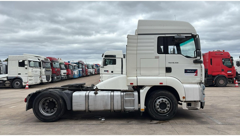 MAN TGA 18.430 (PTO / POMPE HYDRAULIQUE / MANUAL GEARBOX / BOITE MANUELLE / HYDRAULIC PUMP) - Dragbil: bild 3 MAN TGA 18.430 (PTO / POMPE HYDRAULIQUE / MANUAL GEARBOX / BOITE MANUELLE / HYDRAULIC PUMP) - Dragbil: bild 3