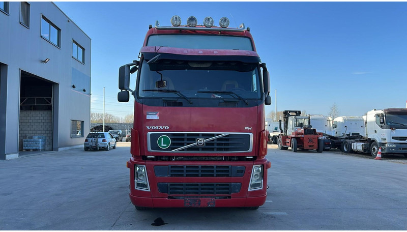 Volvo FH 400 (MANUAL GEARBOX / EURO 5 / BOITE MANUELLE) - Dragbil: bild 2 Volvo FH 400 (MANUAL GEARBOX / EURO 5 / BOITE MANUELLE) - Dragbil: bild 2