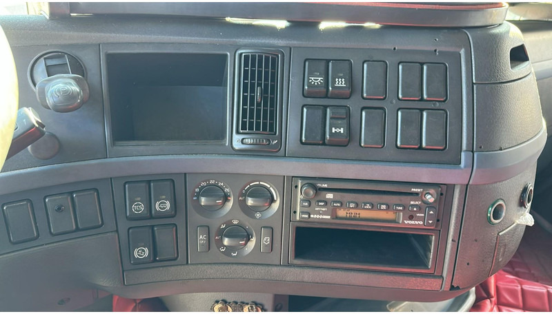 Dragbil Volvo FH 440 (GOOD CONDITION / BONNE ETAT): bild 16 Dragbil Volvo FH 440 (GOOD CONDITION / BONNE ETAT): bild 16