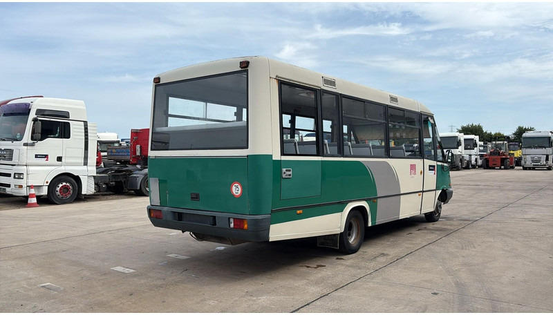 Iveco 59-12 (BELGIAN BUS / 29 SEATS / MANUAL PUMP / LAMES / STEEL SUSP.) - Stadsbuss: bild 4 Iveco 59-12 (BELGIAN BUS / 29 SEATS / MANUAL PUMP / LAMES / STEEL SUSP.) - Stadsbuss: bild 4
