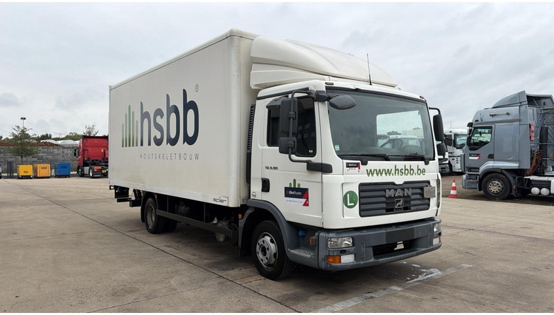 MAN TGL 8.180 (BELGIAN TRUCK / PERFECT CONDITION / MANUAL GEARBOX / LAMES / STEEL SUSP.) - Lastbil med skåp: bild 3 MAN TGL 8.180 (BELGIAN TRUCK / PERFECT CONDITION / MANUAL GEARBOX / LAMES / STEEL SUSP.) - Lastbil med skåp: bild 3