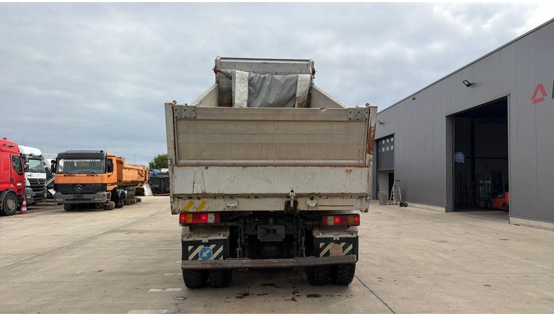 Mercedes-Benz Actros 3246 (EPS / LAMES / GRAND PONT / V6 / MP2 / 3 PEDALES) - Tippbil lastbil: bild 5 Mercedes-Benz Actros 3246 (EPS / LAMES / GRAND PONT / V6 / MP2 / 3 PEDALES) - Tippbil lastbil: bild 5