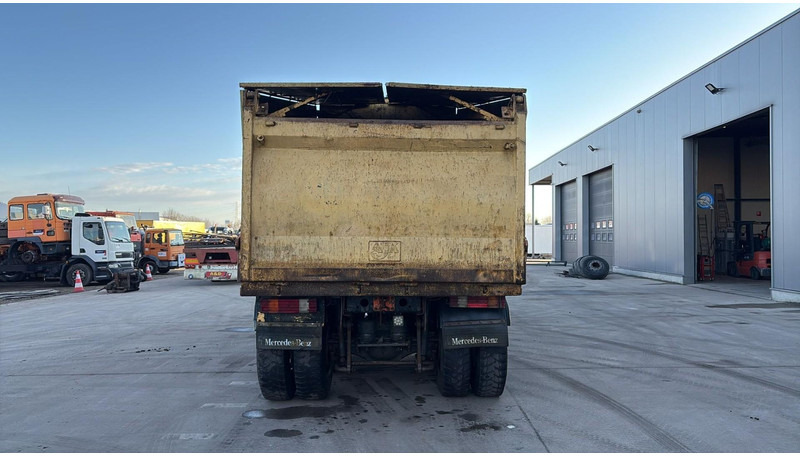 Mercedes-Benz Actros 4141 (8X8 / BOITE MANUELLE / MANUAL GEARBOX / STEEL / LAMES / MP2 / V6) - Tippbil lastbil: bild 5 Mercedes-Benz Actros 4141 (8X8 / BOITE MANUELLE / MANUAL GEARBOX / STEEL / LAMES / MP2 / V6) - Tippbil lastbil: bild 5