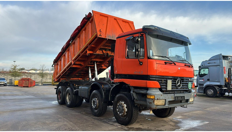 Mercedes-Benz Actros 4143 (EPS / 8X6 / LAMES / GRAND PONT / STEEL SUSP. / BIG AXLE / V6) - Tippbil lastbil: bild 3 Mercedes-Benz Actros 4143 (EPS / 8X6 / LAMES / GRAND PONT / STEEL SUSP. / BIG AXLE / V6) - Tippbil lastbil: bild 3