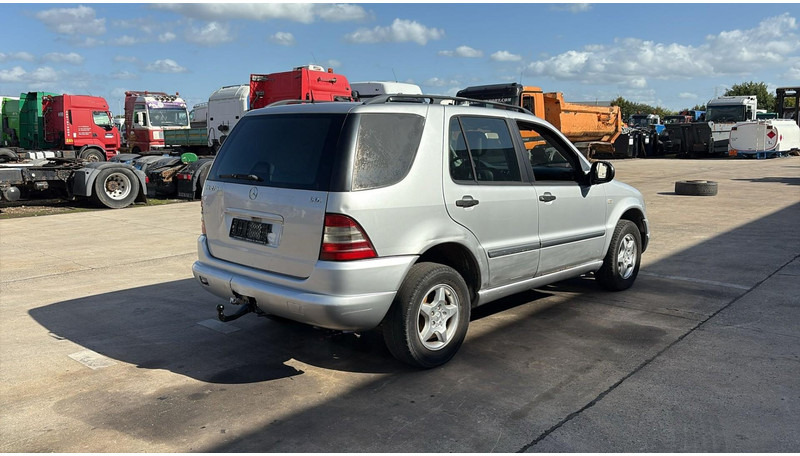 Mercedes-Benz M-Klasse ML 270 CDI - SUV: bild 4 Mercedes-Benz M-Klasse ML 270 CDI - SUV: bild 4