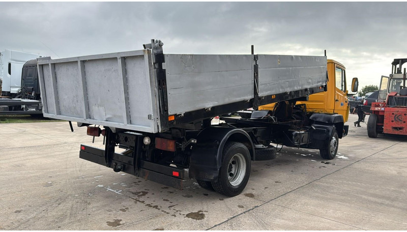 Mercedes-Benz SK 814 (MANUAL PUMP / POMPE MANUELLE / LAMES) - Tippbil lastbil: bild 4 Mercedes-Benz SK 814 (MANUAL PUMP / POMPE MANUELLE / LAMES) - Tippbil lastbil: bild 4