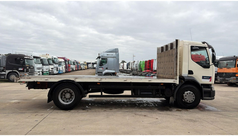 Renault Midlum 270 (18 TONNES / BOITE MANUELLE / MANUAL GEARBOX / GOOD CONDITION) - Flakbil: bild 4 Renault Midlum 270 (18 TONNES / BOITE MANUELLE / MANUAL GEARBOX / GOOD CONDITION) - Flakbil: bild 4