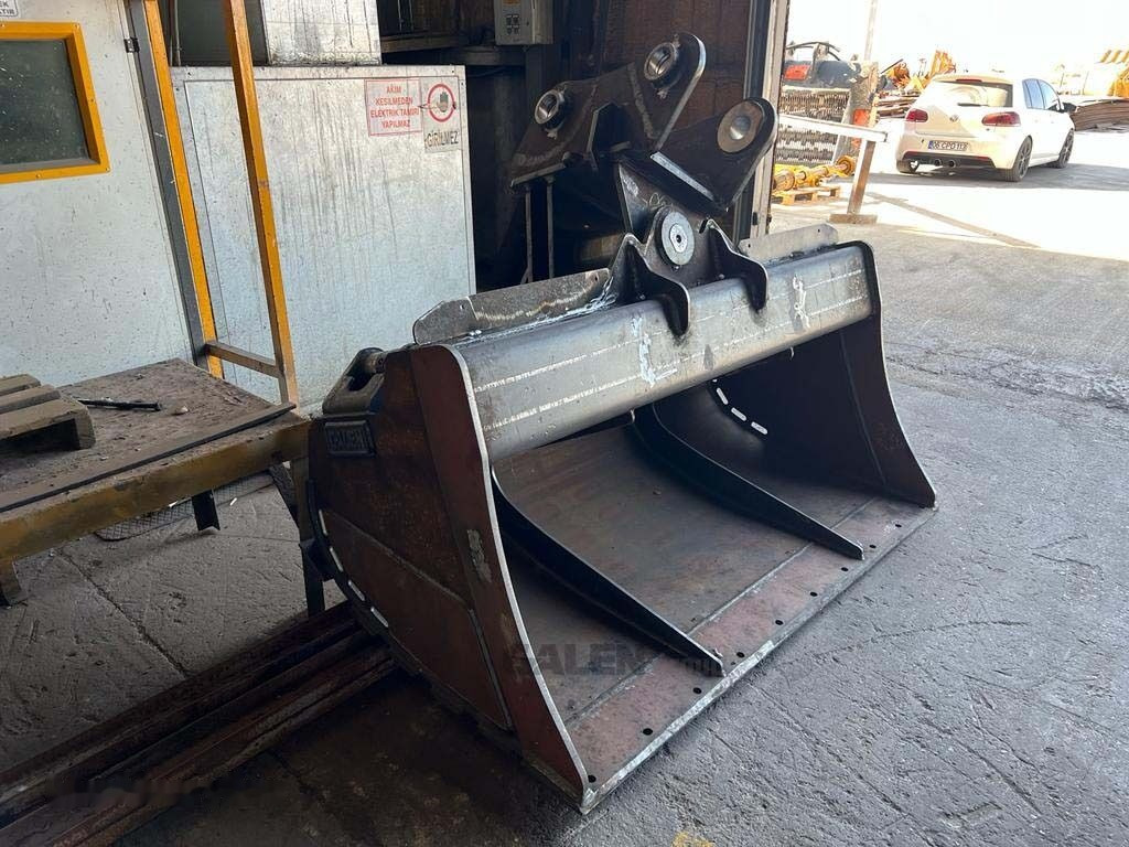 Ny Grävmaskinsskopa Caterpillar 320 Tilt Bucket: bild 11