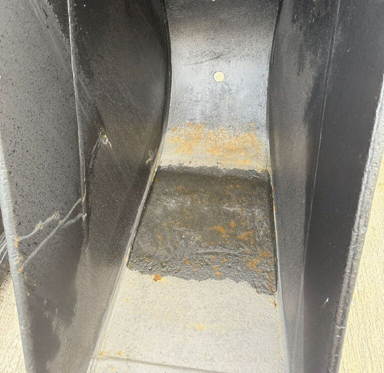 Komatsu PC200 Channel Bucket - Grävmaskinsskopa: bild 5 Komatsu PC200 Channel Bucket - Grävmaskinsskopa: bild 5