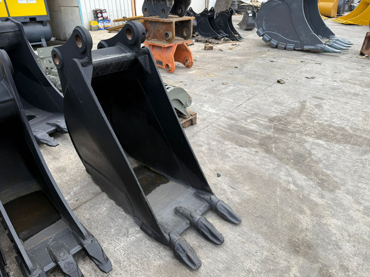 Komatsu PC200 - Grävmaskinsskopa för Byggmaskiner: bild 5 Komatsu PC200 - Grävmaskinsskopa för Byggmaskiner: bild 5