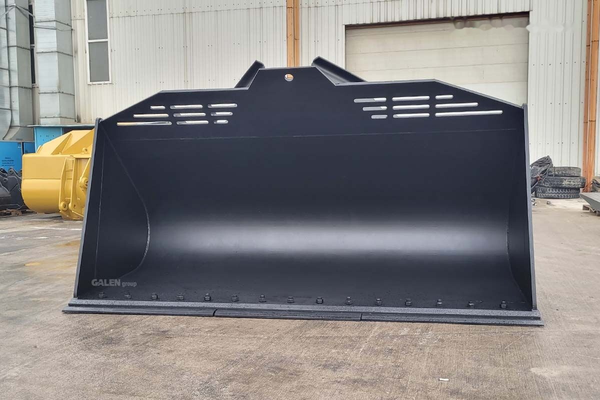 Volvo L180 General Purpose Bucket - Lastarskopa: bild 1 Volvo L180 General Purpose Bucket - Lastarskopa: bild 1