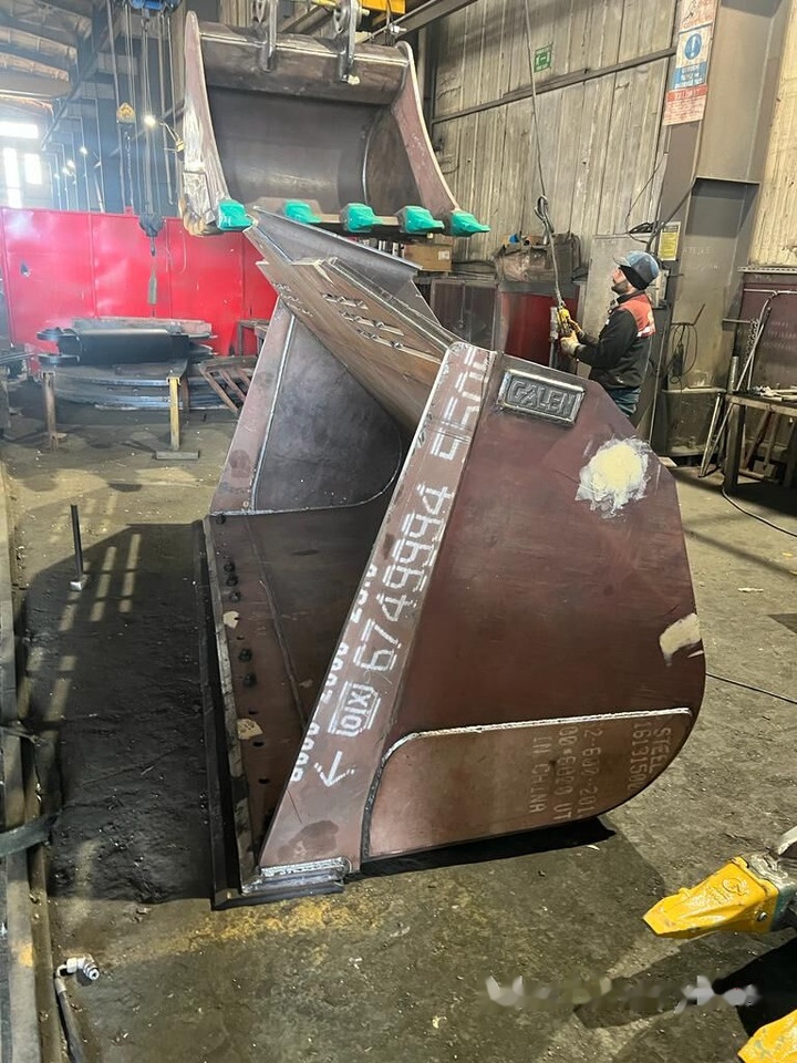 Volvo L180 General Purpose Bucket - Lastarskopa: bild 2 Volvo L180 General Purpose Bucket - Lastarskopa: bild 2