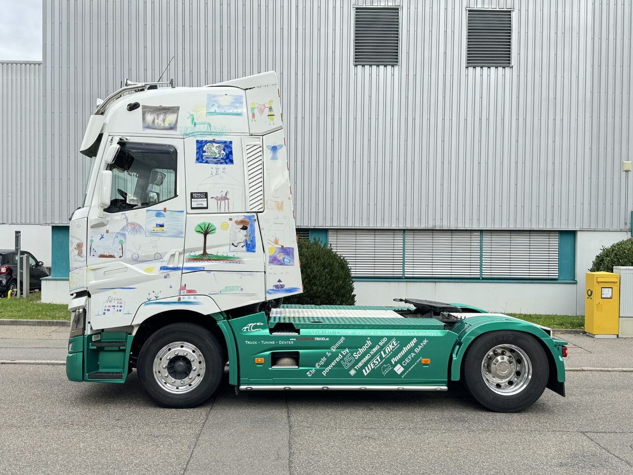 Renault T520 HIGHCAB Comfort 2-Tanks Retarder Airbrush - Dragbil: bild 4 Renault T520 HIGHCAB Comfort 2-Tanks Retarder Airbrush - Dragbil: bild 4