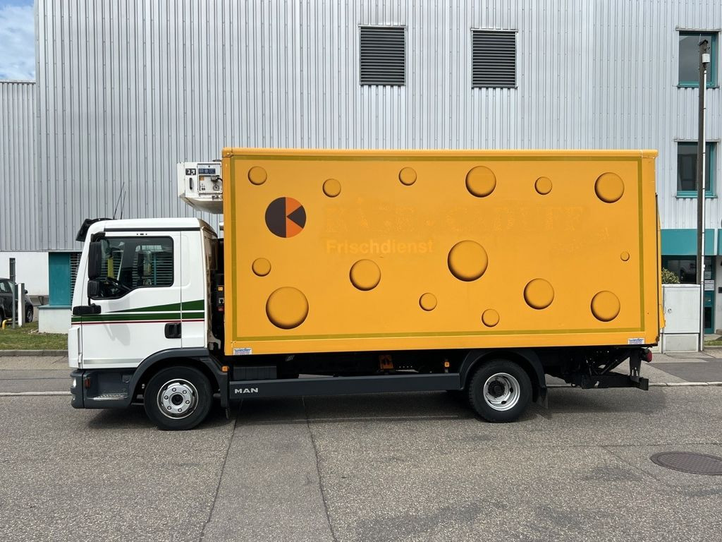 MAN TGL 8.220 Kühlkoffer 5,26m LBW Klima Luftgef. MAN TGL 8.220 Kühlkoffer 5,26m LBW Klima Luftgef. - Kylbil: bild 4 MAN TGL 8.220 Kühlkoffer 5,26m LBW Klima Luftgef. MAN TGL 8.220 Kühlkoffer 5,26m LBW Klima Luftgef. - Kylbil: bild 4